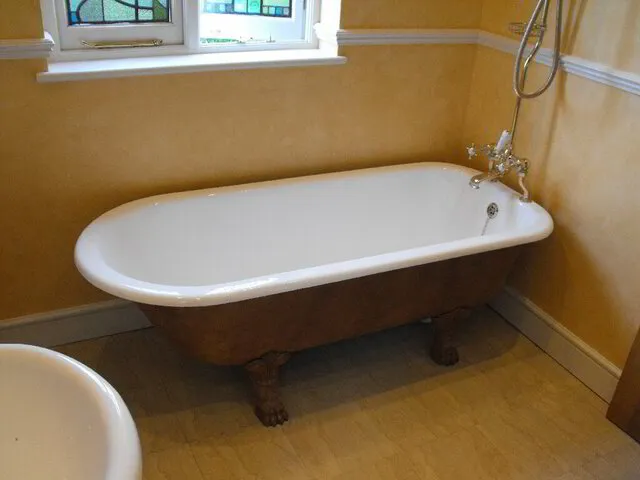 Completed vintage roll top bath re enamelling and surface restoration Somerset West