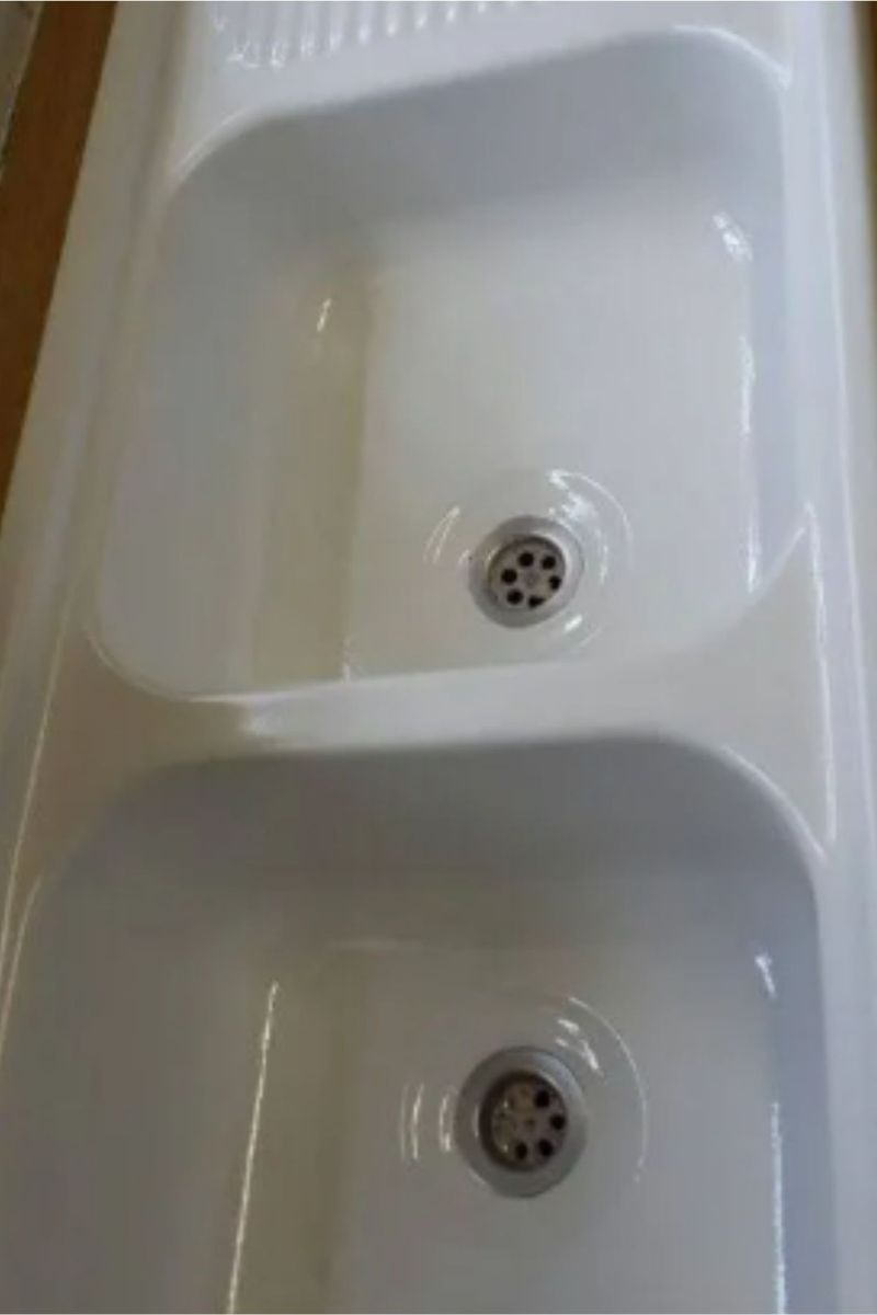Ceramic sink re-enamelling and basin chip repair Table View
